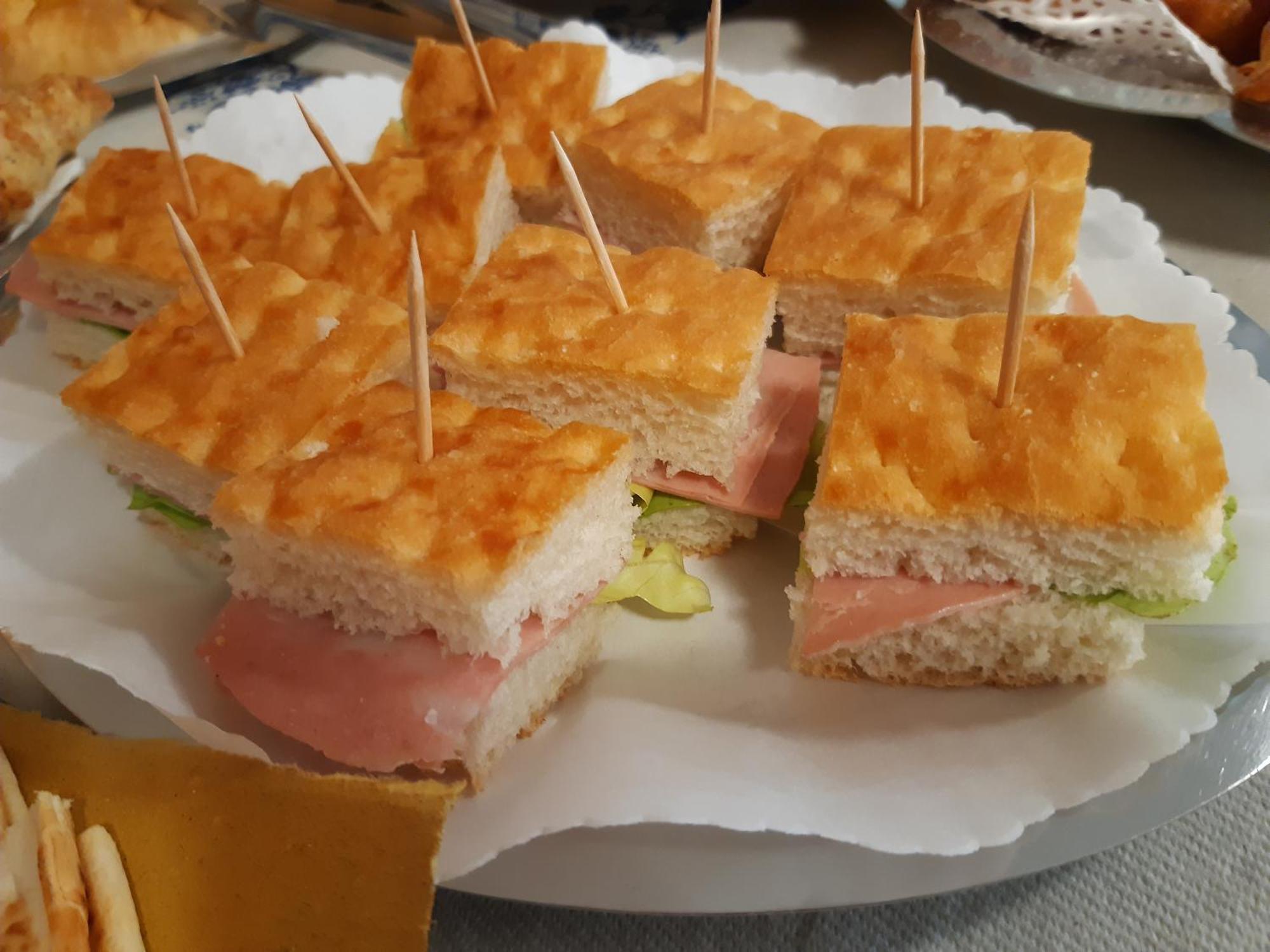 צ'סנטיקו Hotel Bellevue מראה חיצוני תמונה