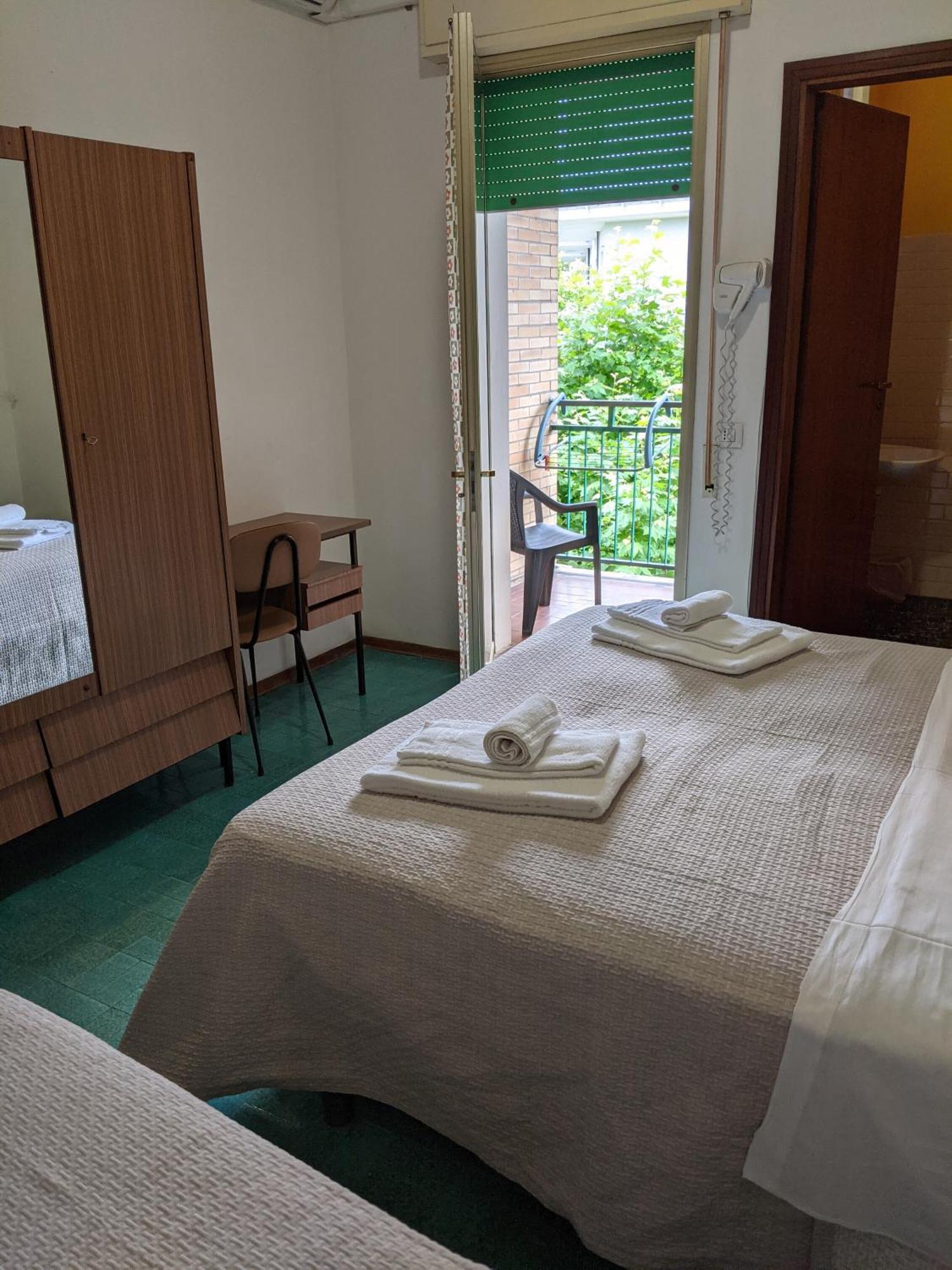 צ'סנטיקו Hotel Bellevue מראה חיצוני תמונה
